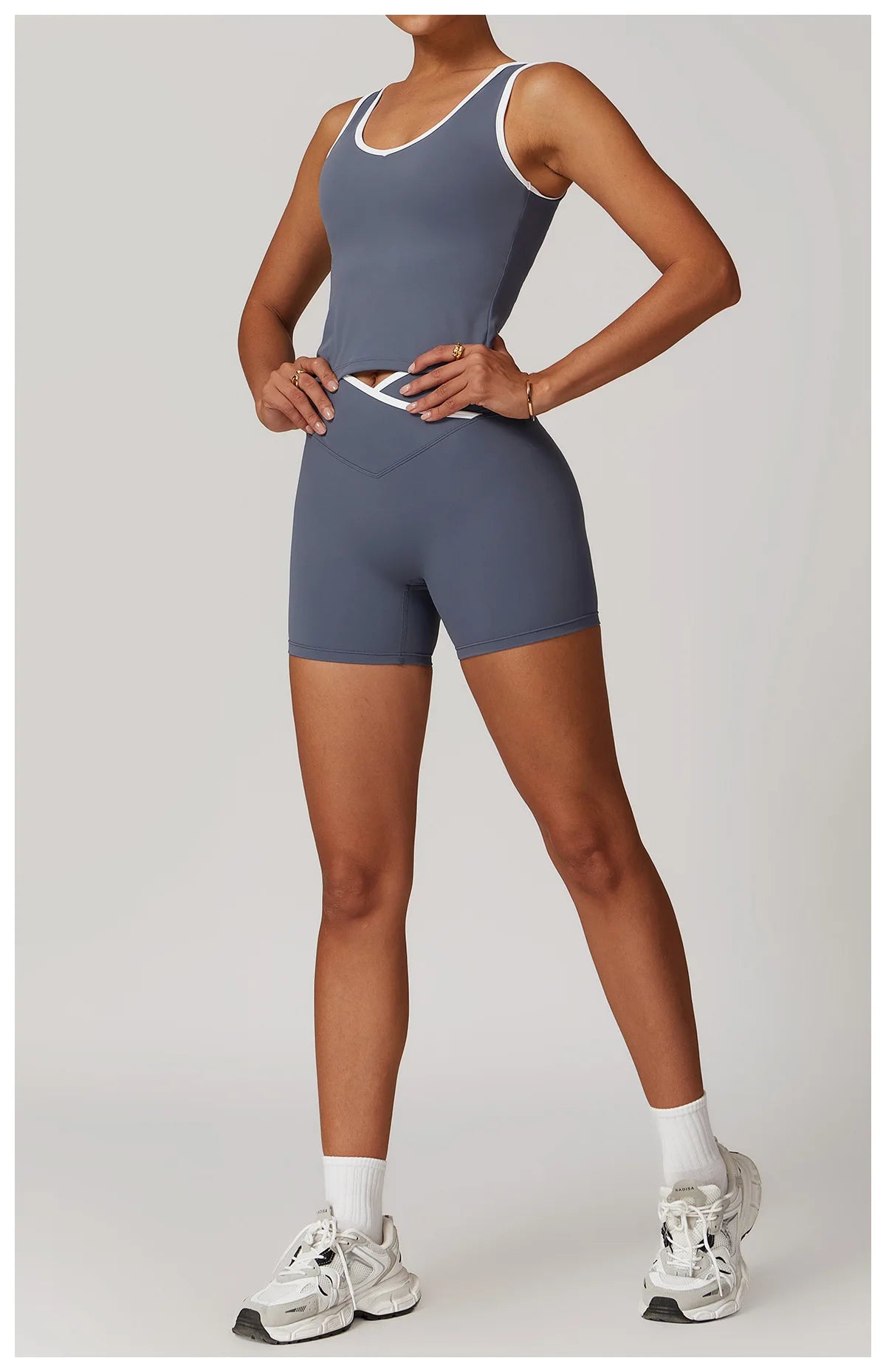 Active Aura Yoga Set – Tank Top & Shorts - ALovelylook